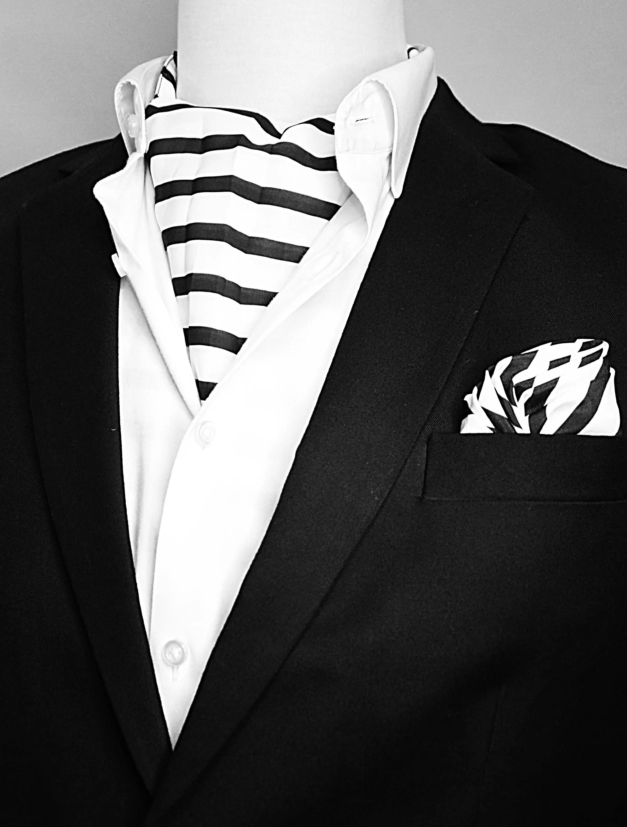 Black & White Stripes Silk Ascot & Pocket Square Set