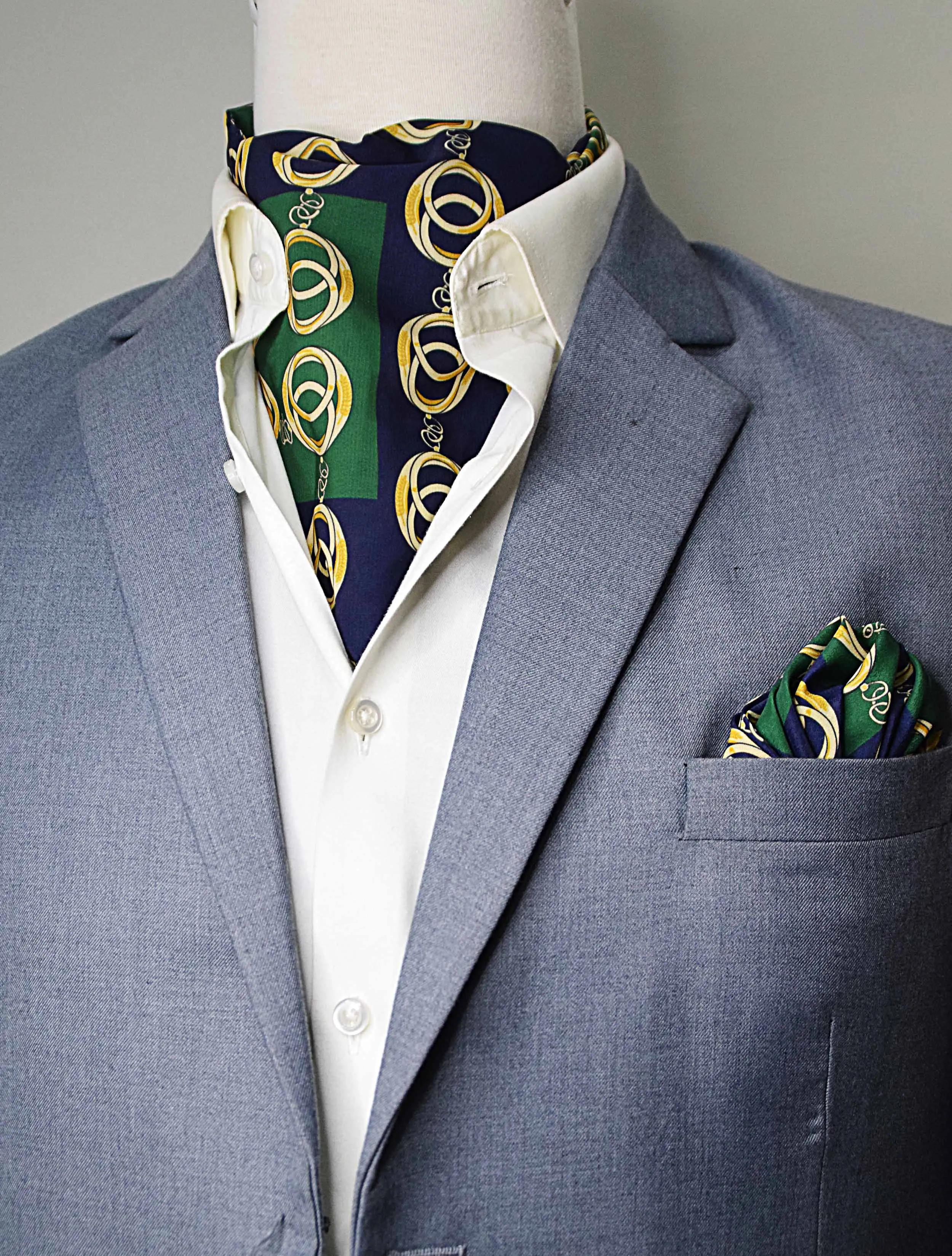 Chain Loop - Silk Ascot & Pocket Square Set