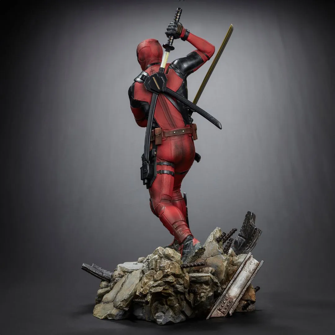 Deadpool - Deadpool & Wolverine Legacy Statue By Iron Studios