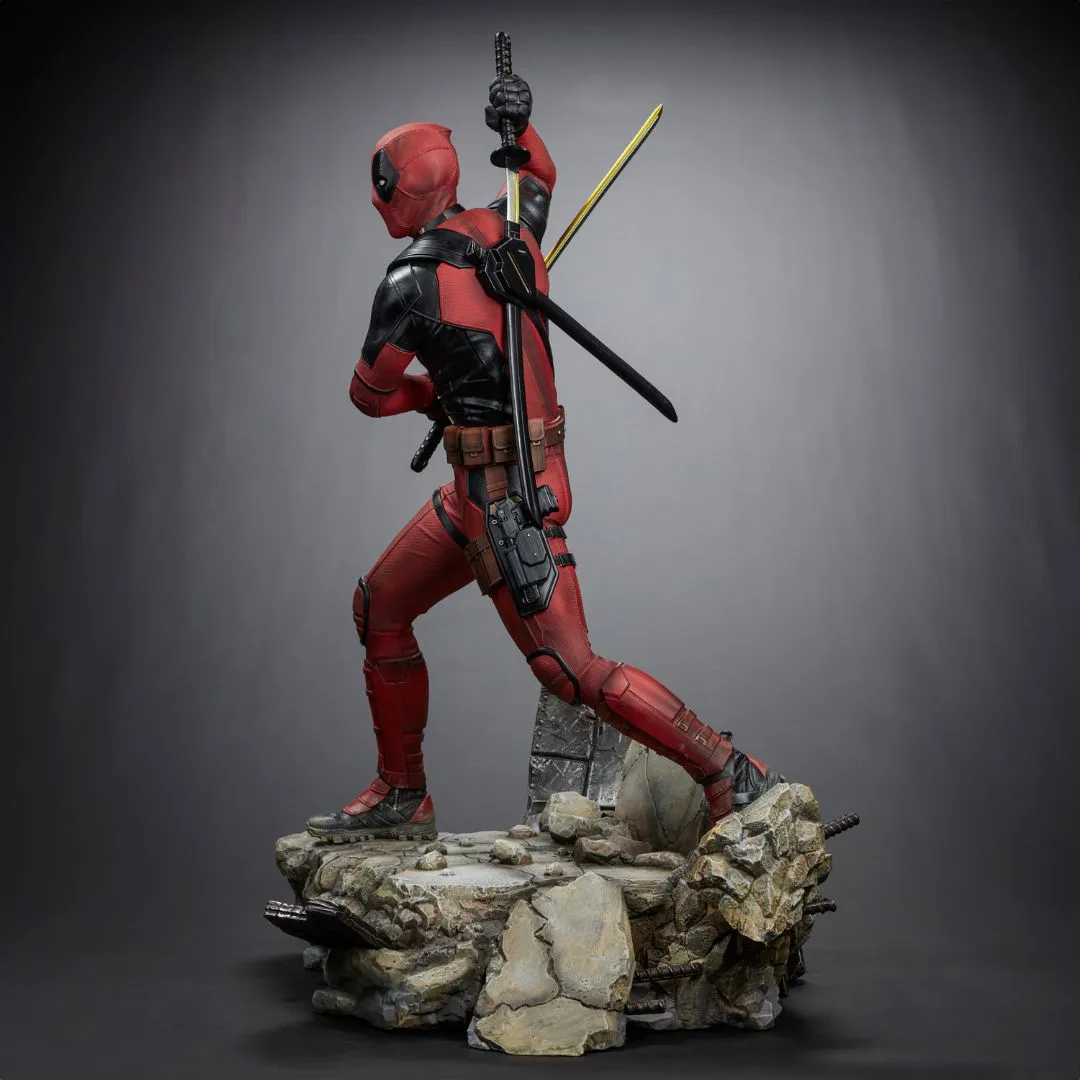 Deadpool - Deadpool & Wolverine Legacy Statue By Iron Studios