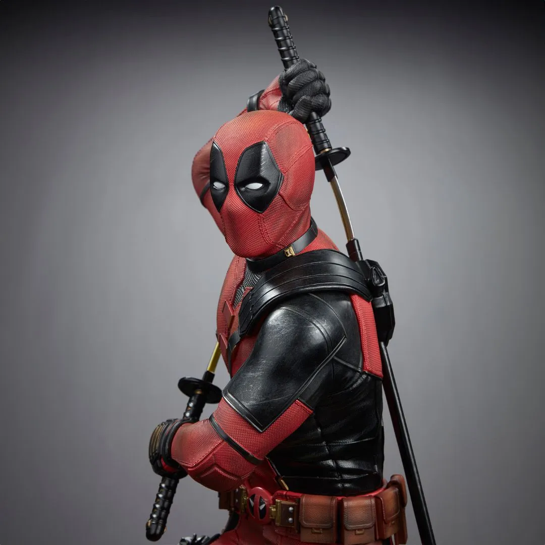 Deadpool - Deadpool & Wolverine Legacy Statue By Iron Studios