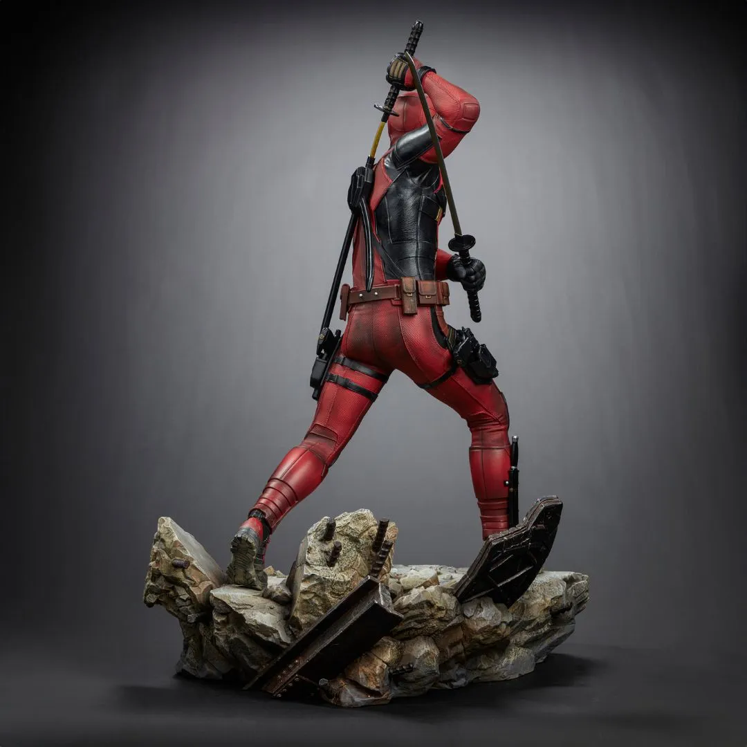 Deadpool - Deadpool & Wolverine Legacy Statue By Iron Studios