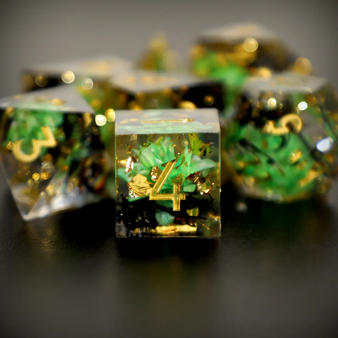 Green and Black Timeless Flower Sharp Edge Resin 7pc Dice Set