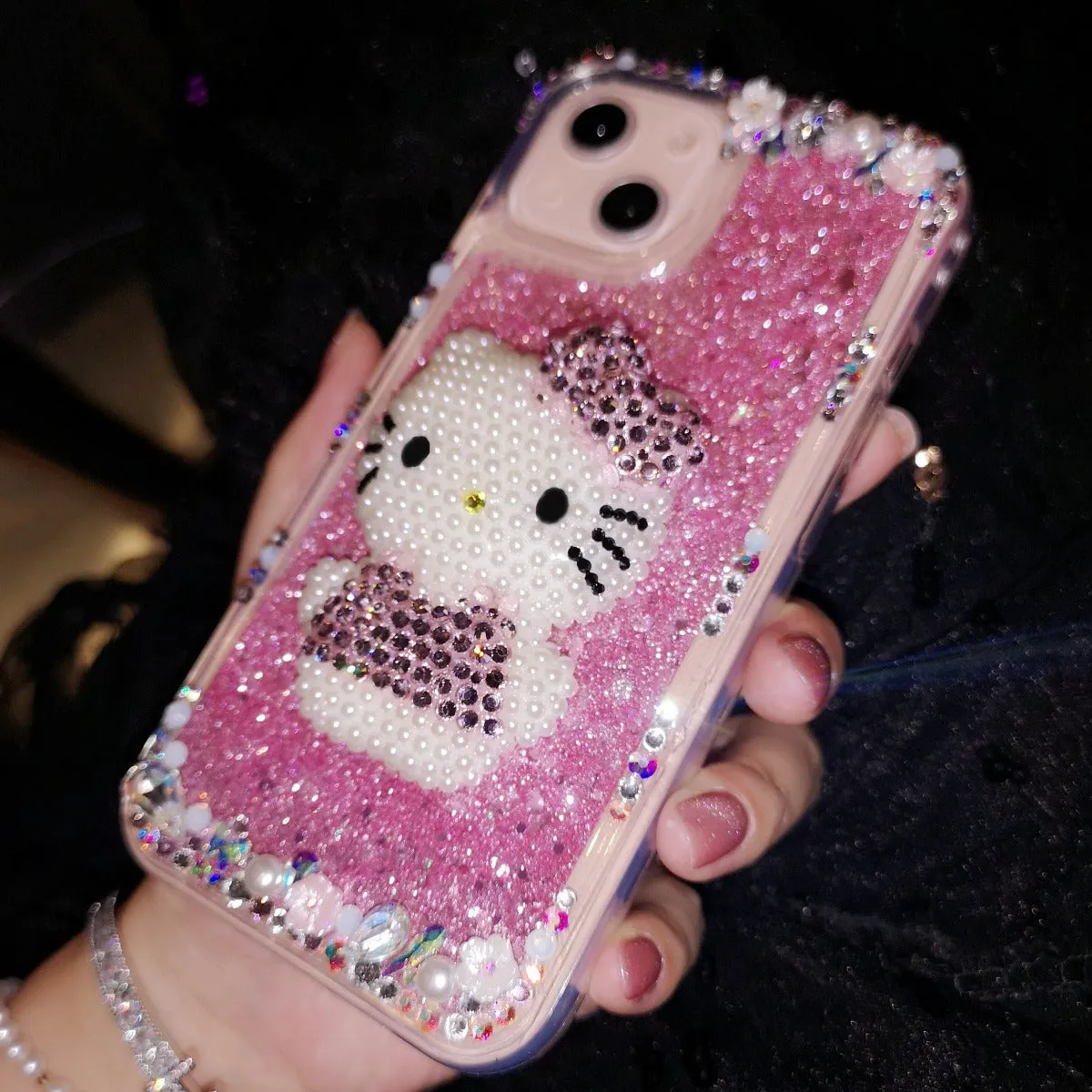 Handmade Hello kitty Rhinestone Quicksand Cute Pink Phone Case