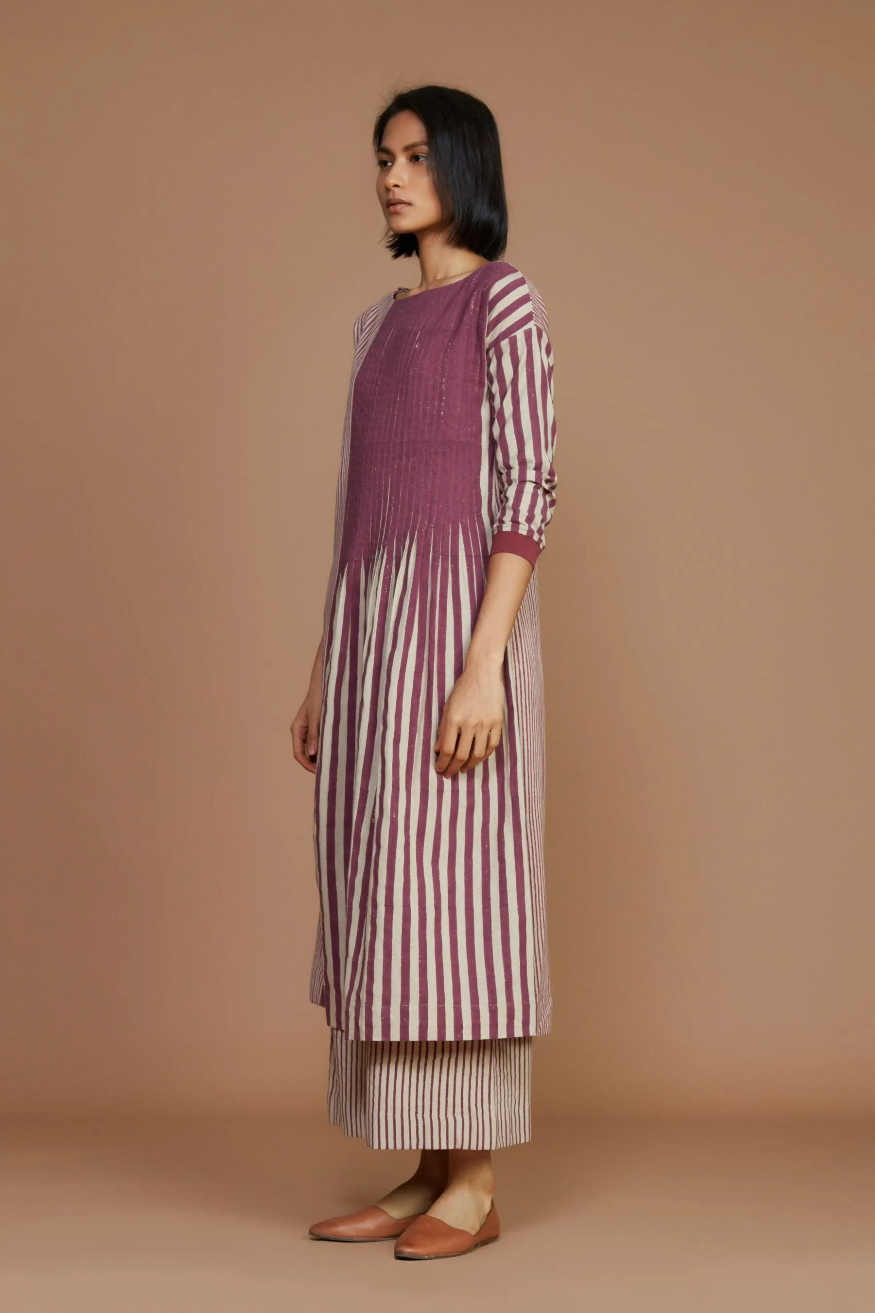 Ivory With Mauve Striped Pleated Co-Ord Set