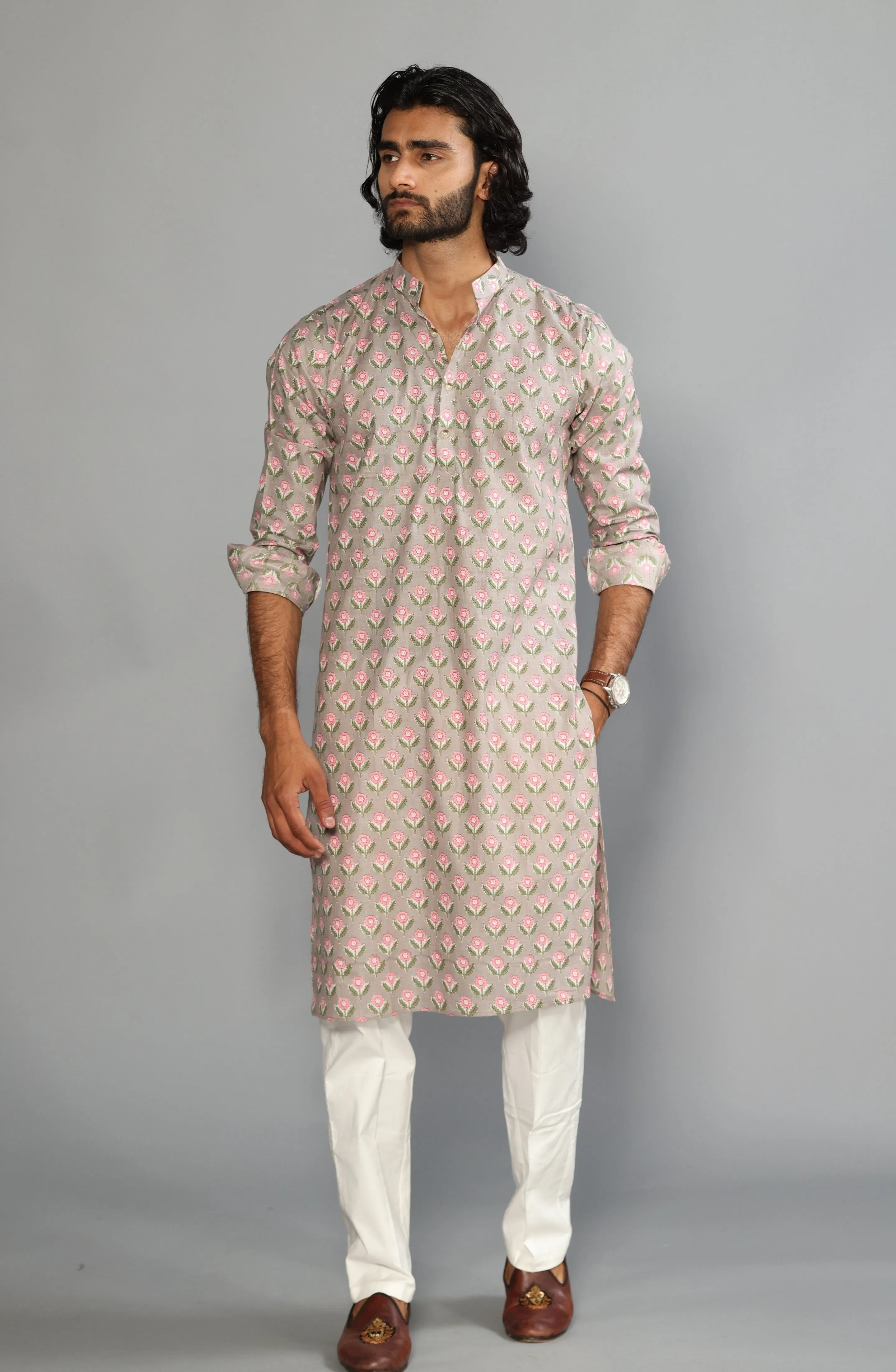 Thunder Grey Sanganeri Booti Print Kurta With White Pyjama