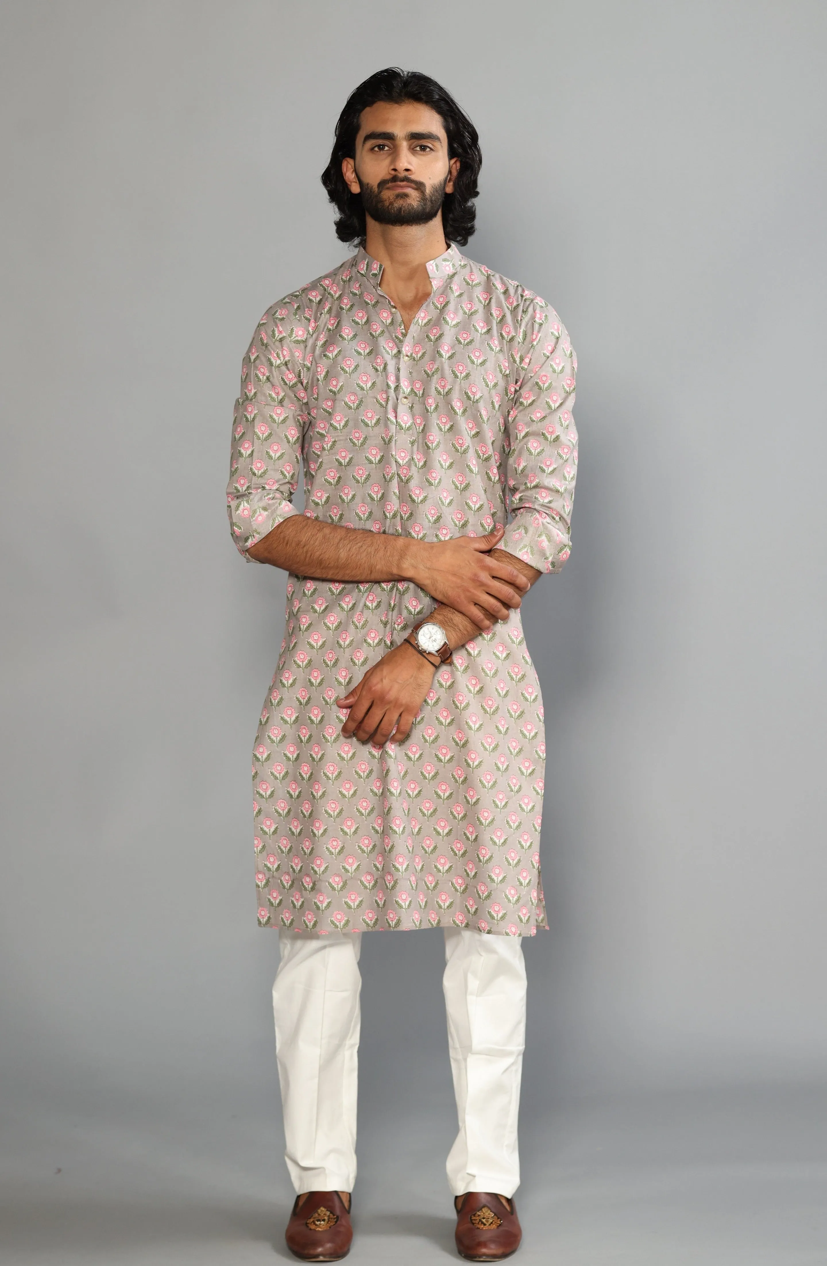 Thunder Grey Sanganeri Booti Print Kurta With White Pyjama